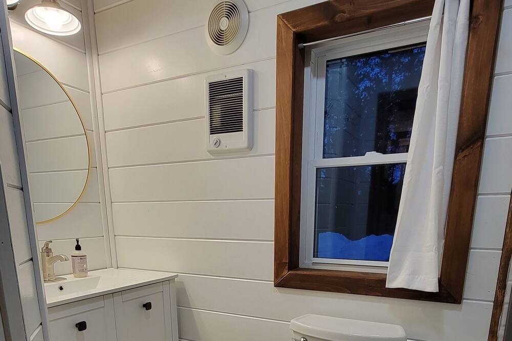 Photo of Bathroom in Malone