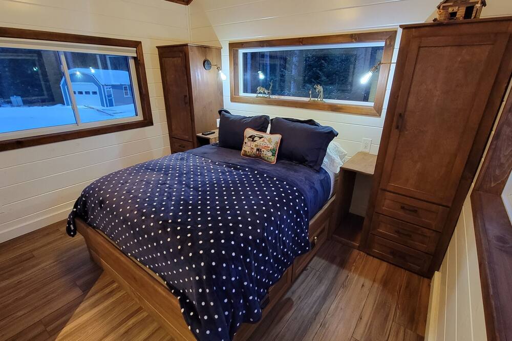 Photo of Bedroom in Malone