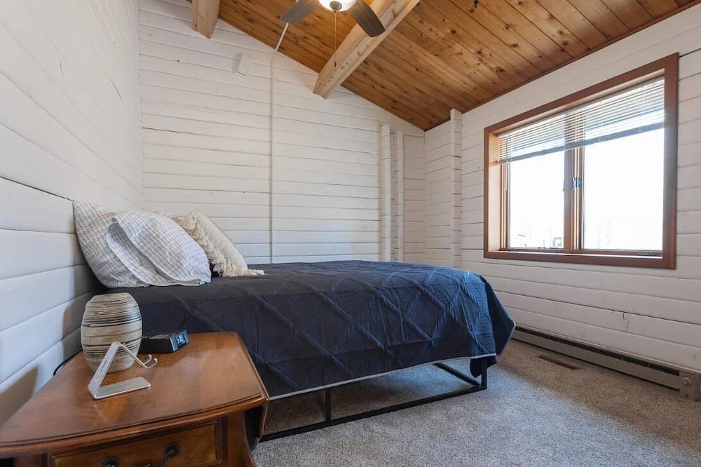 Photo of Bedroom in Ottertail