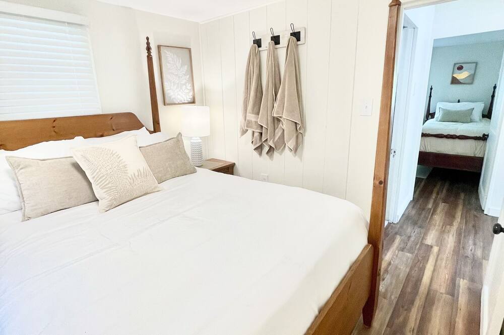 Photo of Bedroom in Hillsboro