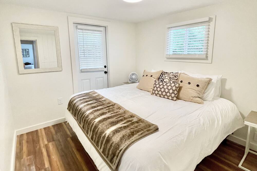 Photo of Bedroom in Hillsboro