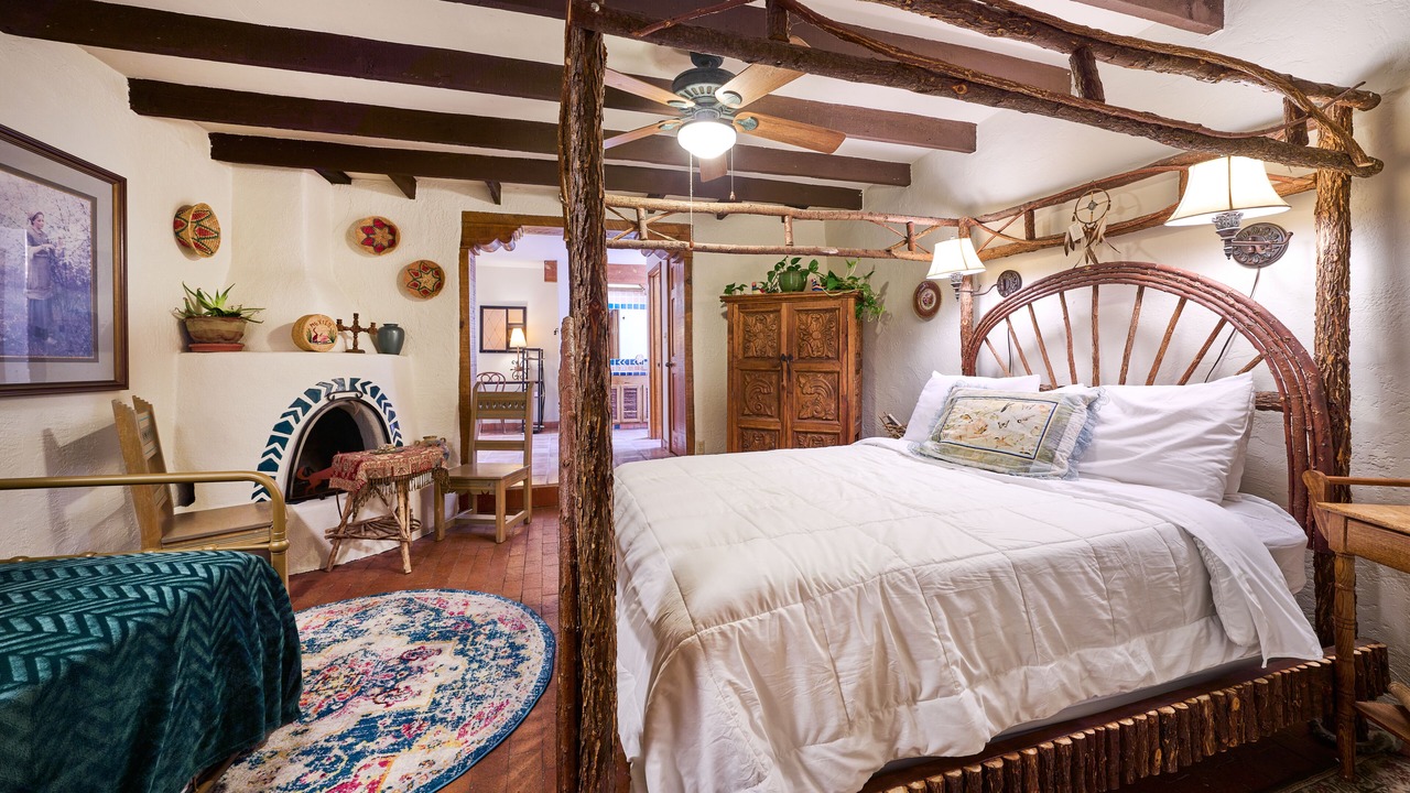 Photo of Bedroom in Alamedan Valley