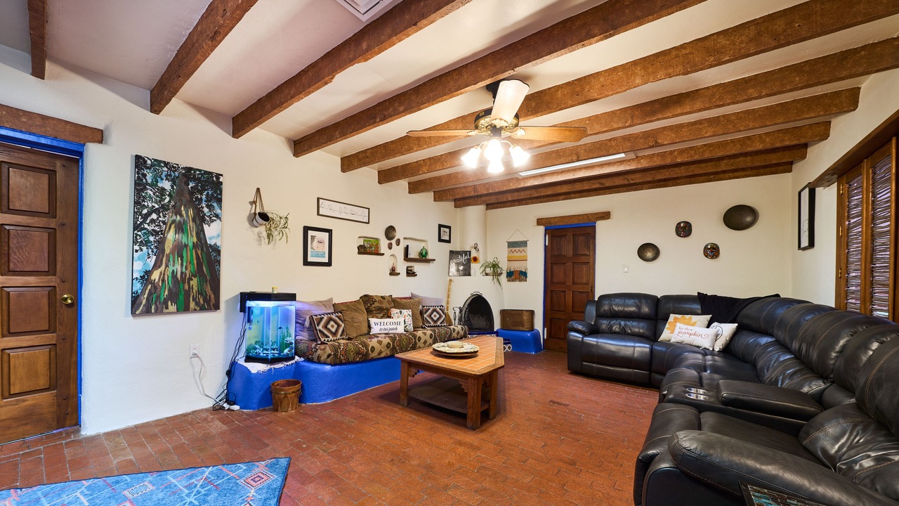 Photo of Livingroom in Alamedan Valley