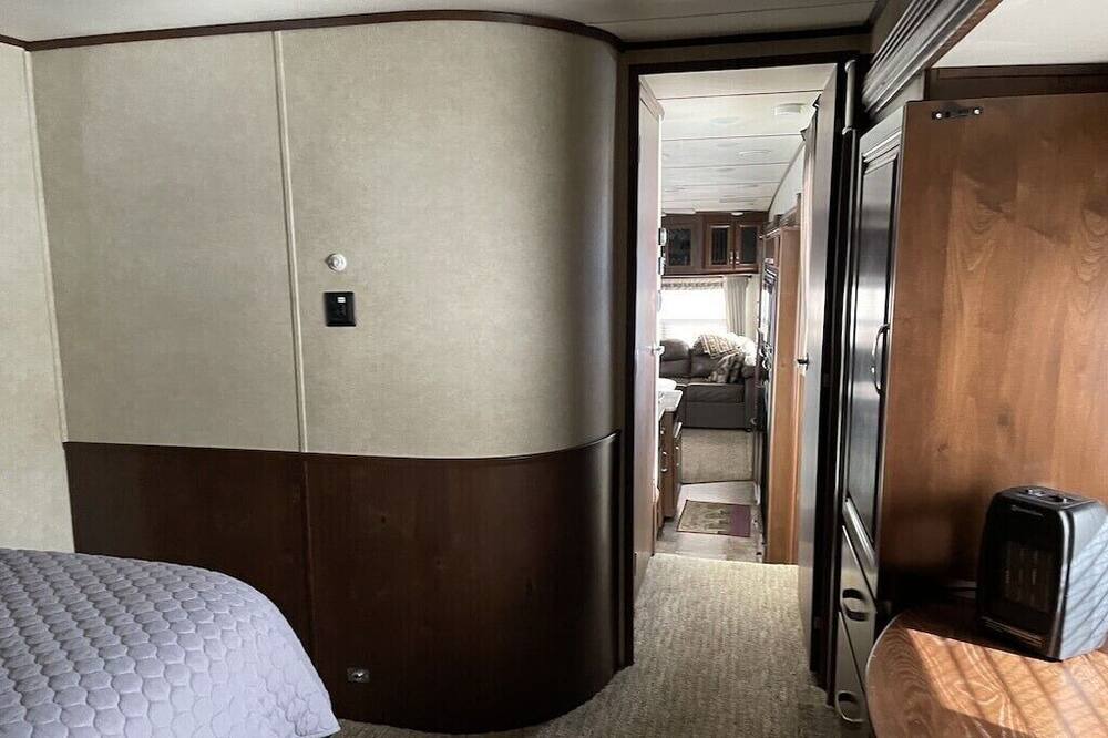 Photo of Bedroom in Holman