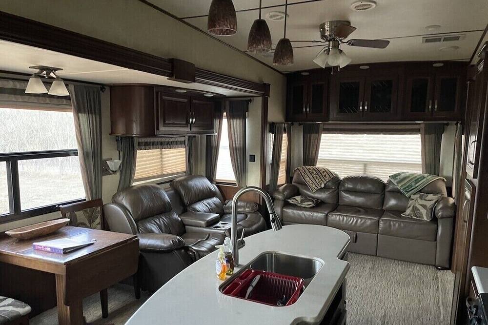 Photo of Livingroom in Holman