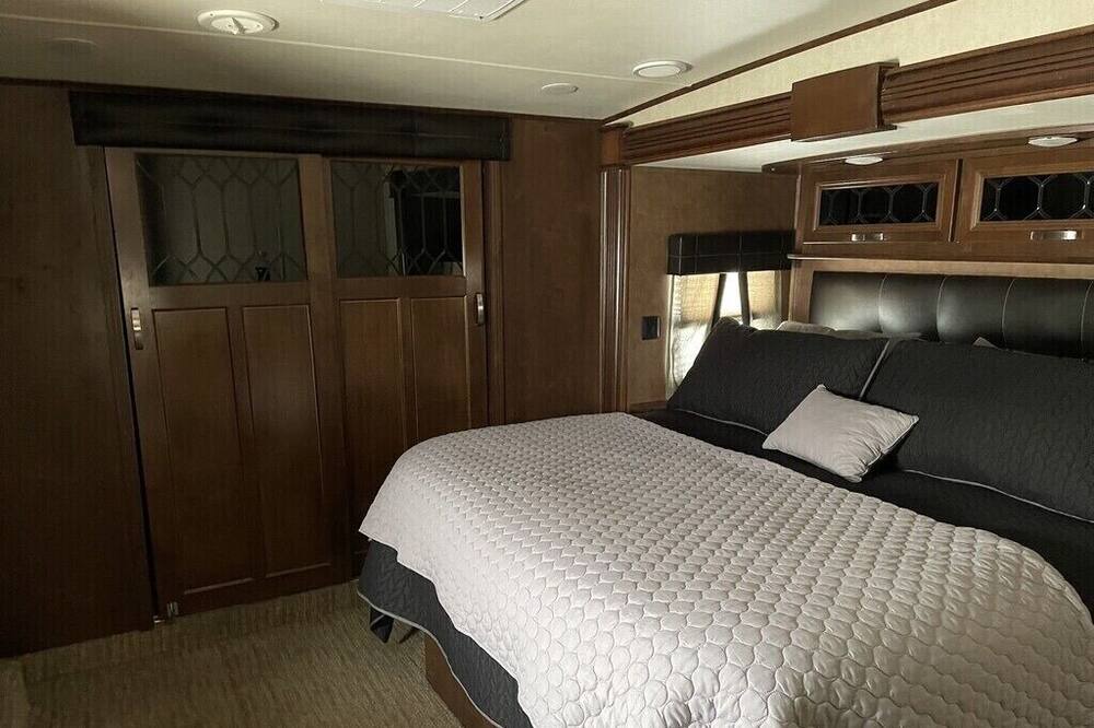 Photo of Bedroom in Holman