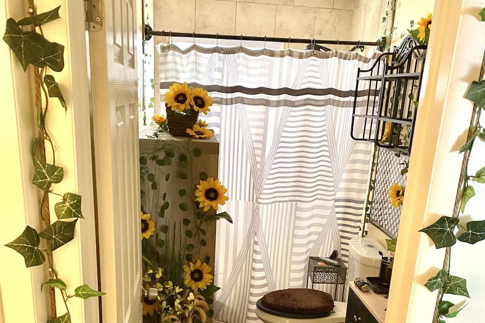Photo of Bathroom in Taylor