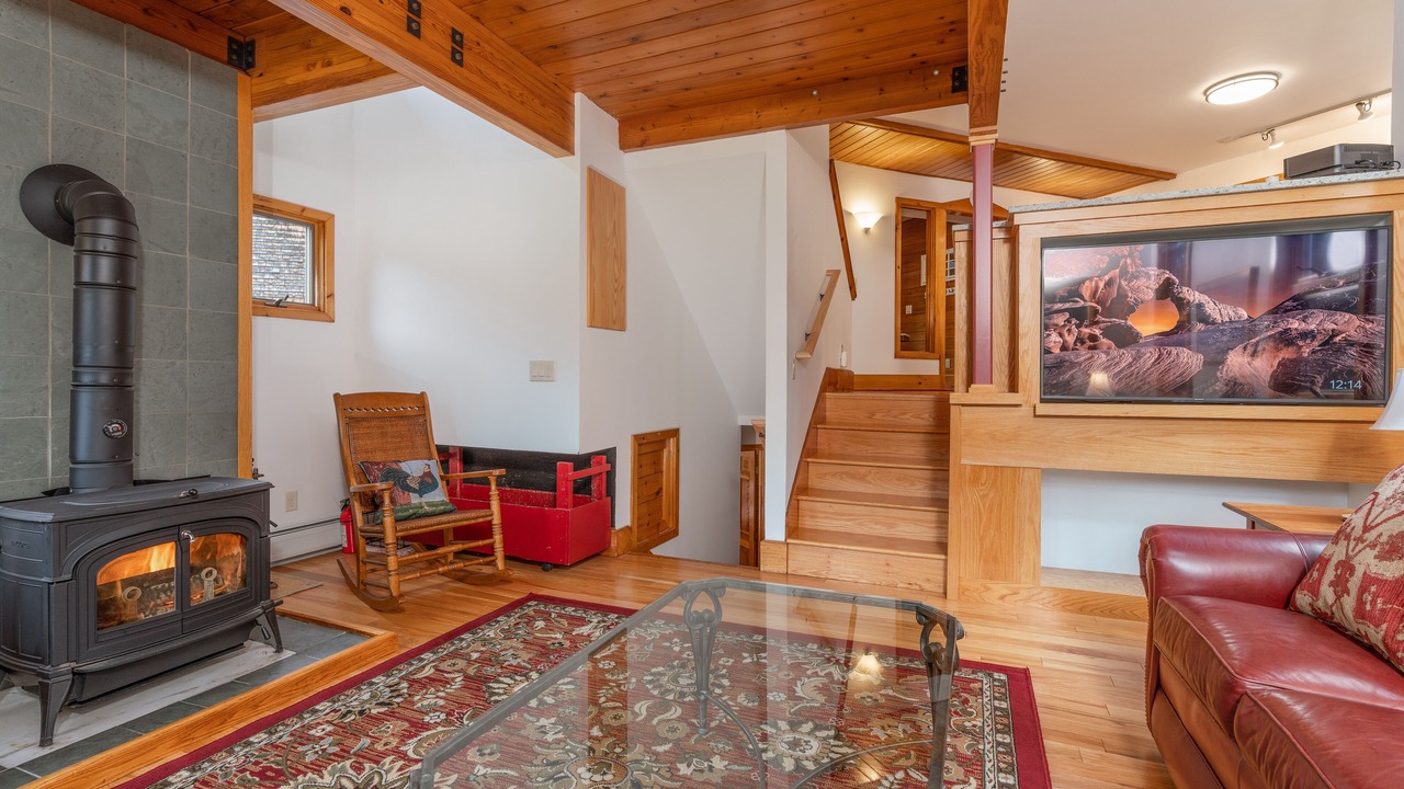 Photo of Livingroom in White River Junction