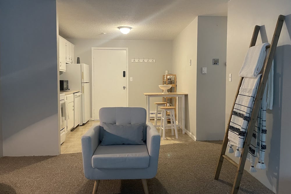 Photo of Livingroom in Graniteville