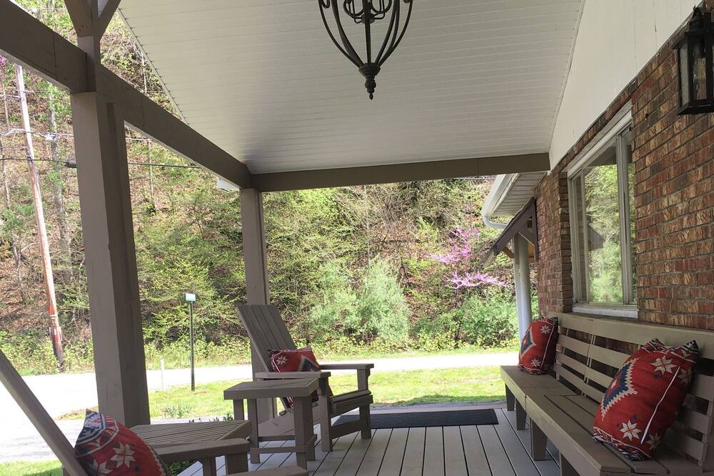 Photo of Patio Balcony in Stafford