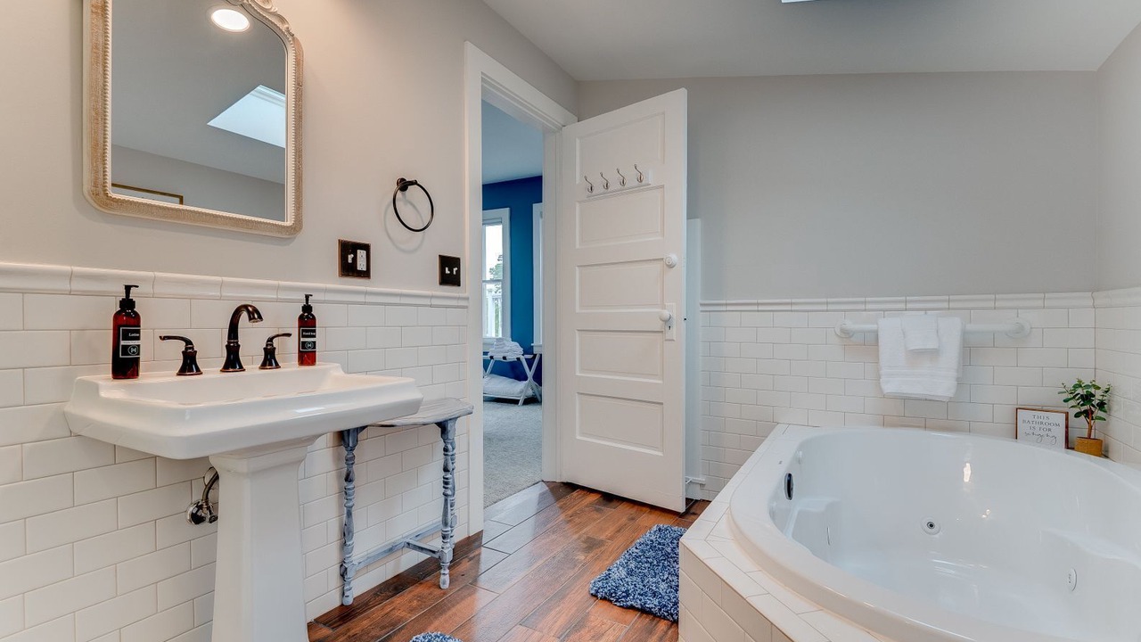 Photo of Bathroom in Excelsior