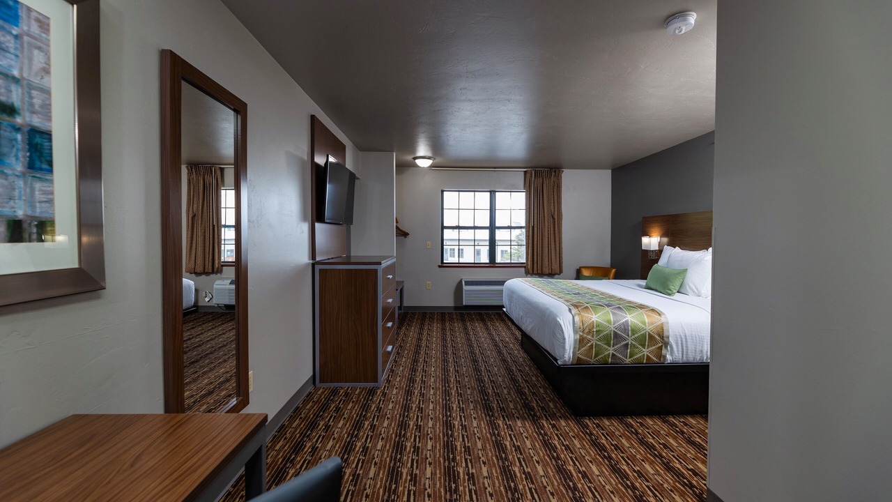 Photo of Bedroom in Ashwaubenon