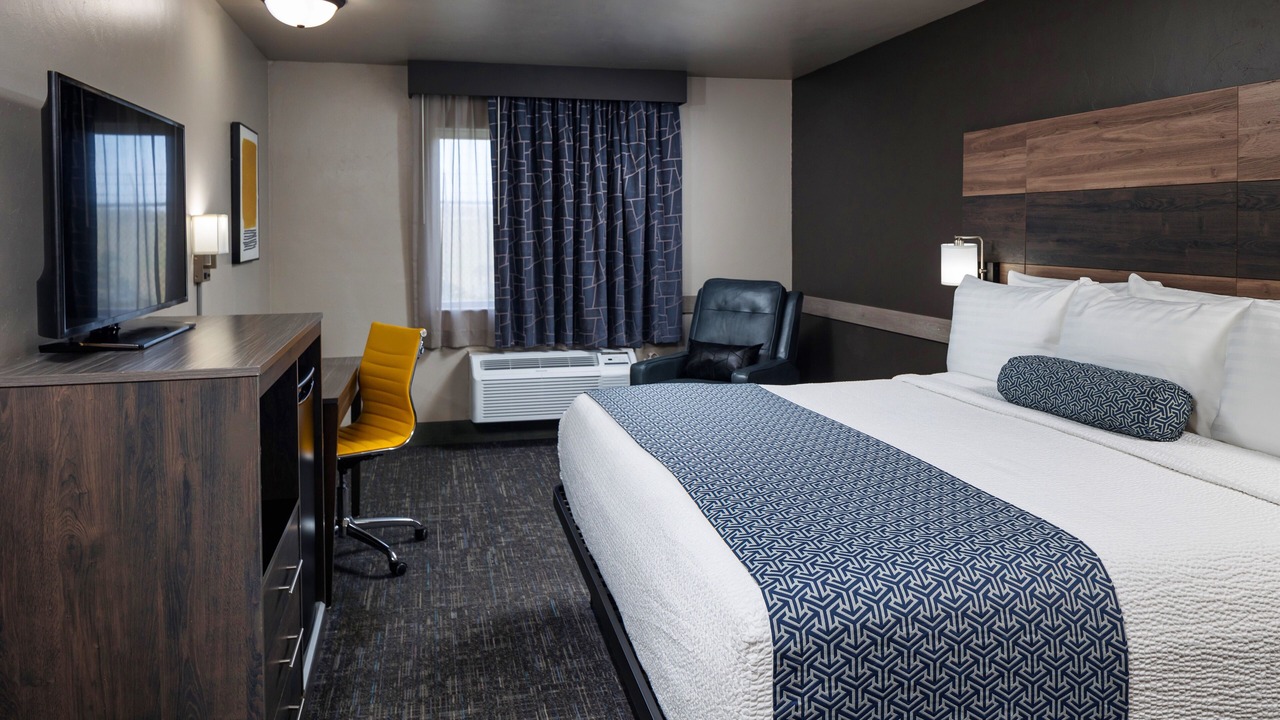 Photo of Bedroom in Ashwaubenon