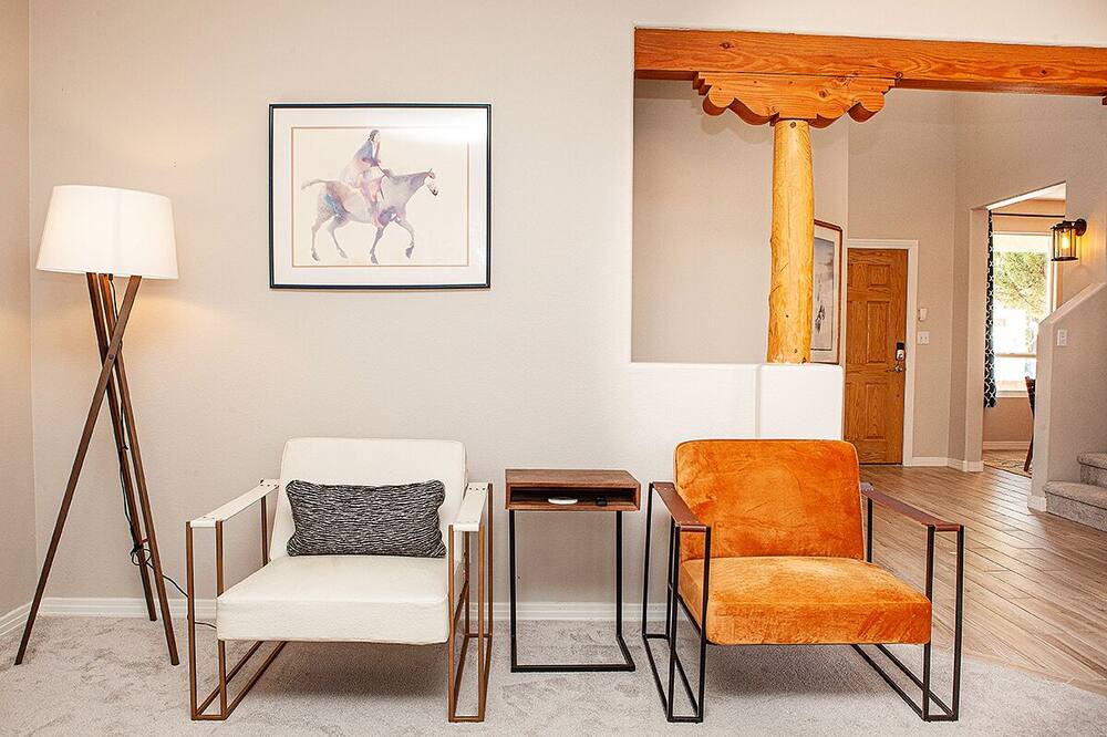 Photo of Livingroom in Santa Fe