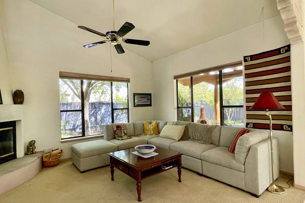 Photo of Livingroom in Southside