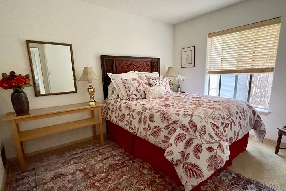 Photo of Bedroom in Southside