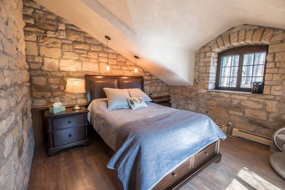Photo of Bedroom in Somerset