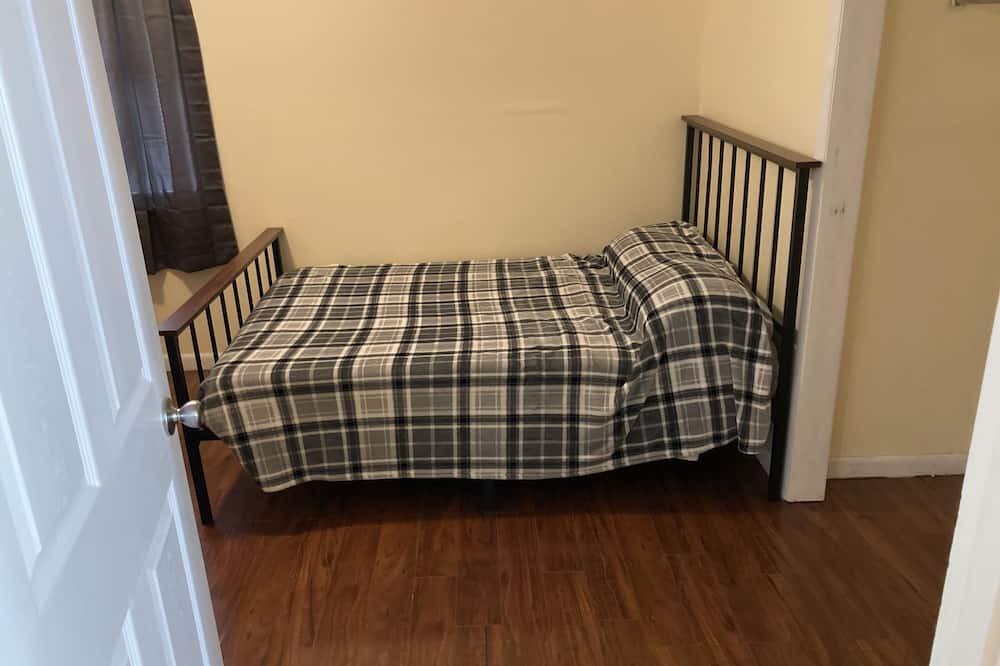 Photo of Bedroom in Newtown