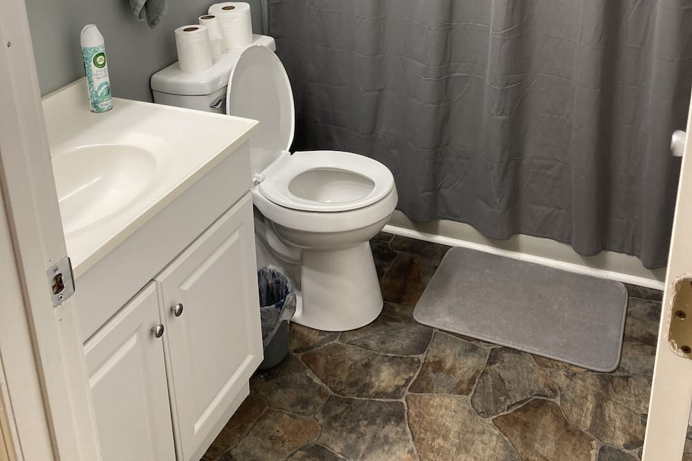 Photo of Bathroom in Newtown
