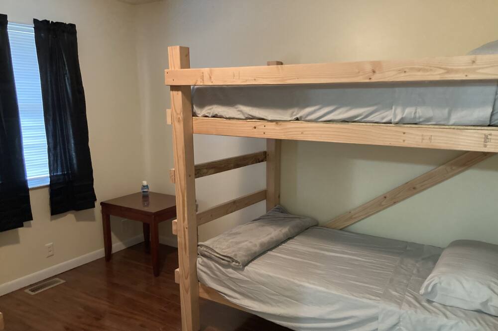 Photo of Bedroom in Newtown