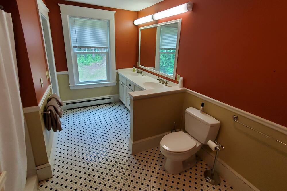 Photo of Bathroom in Lyndon Center