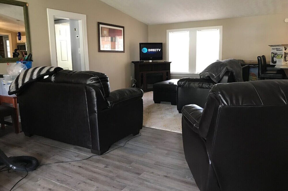 Photo of Bedroom in Summersville