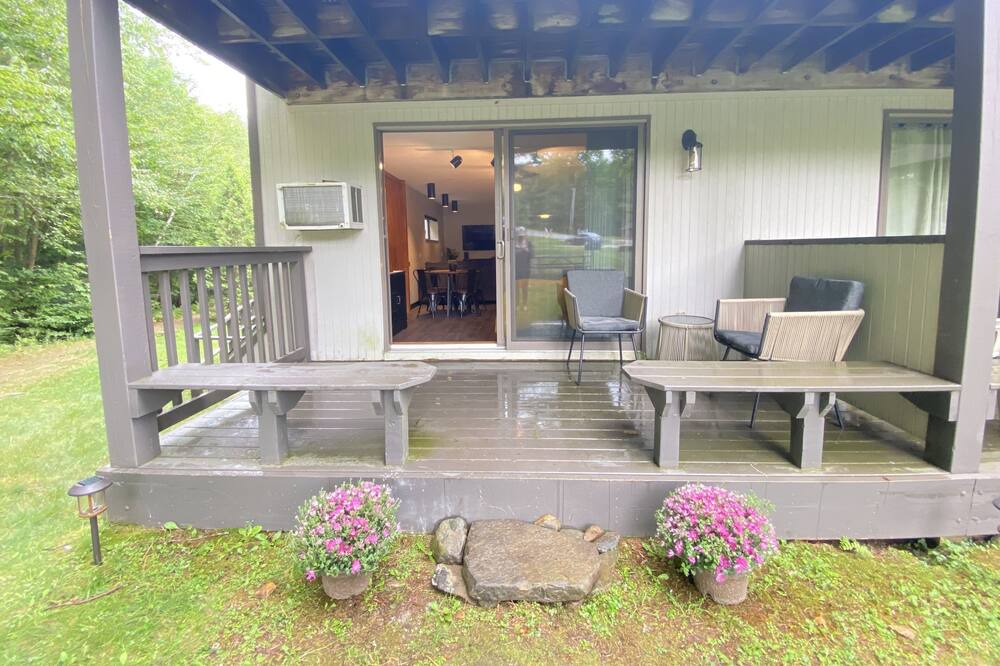Photo of Patio Balcony in Jeffersonville