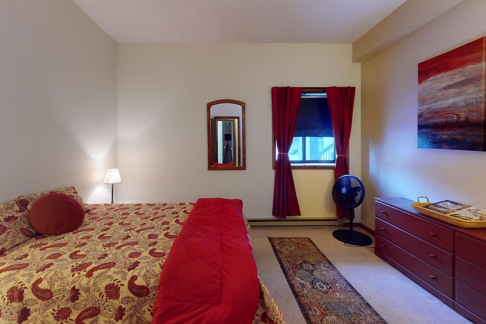 Photo of Bedroom in Pittsfield