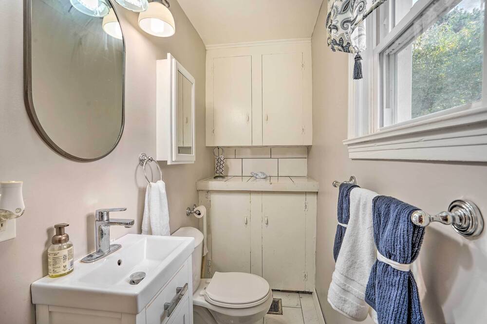 Photo of Bathroom in Eastside