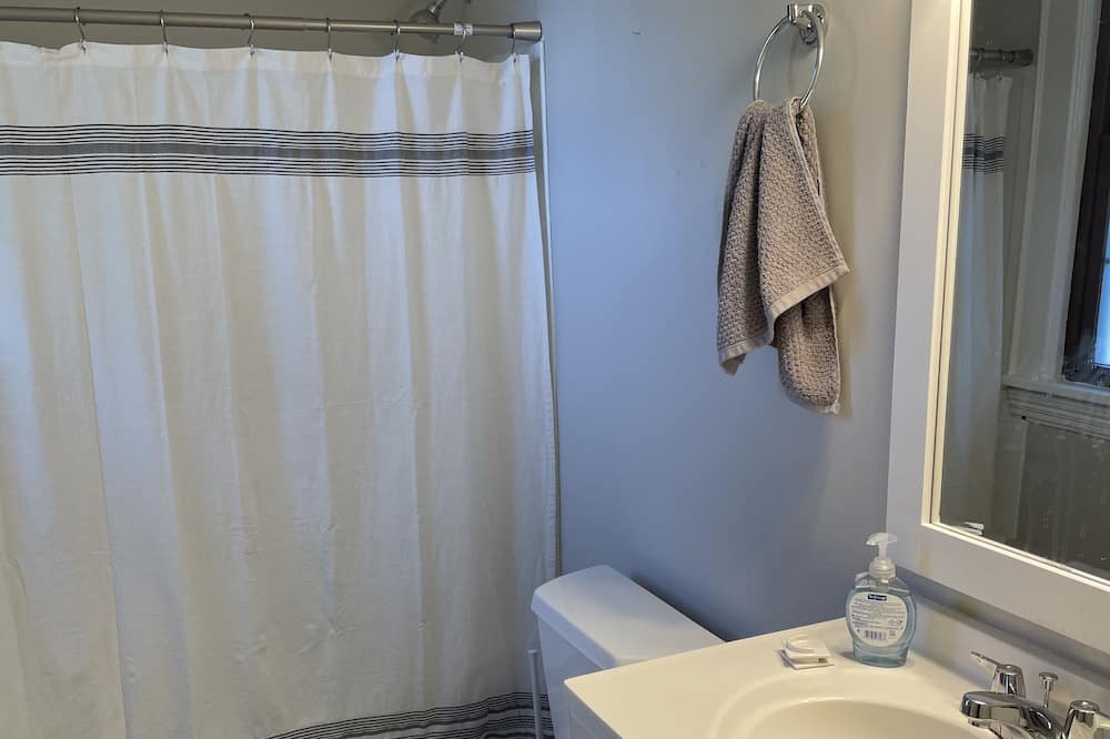 Photo of Bathroom in West Seventh