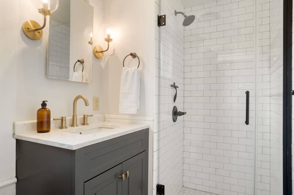 Photo of Bathroom in Lee