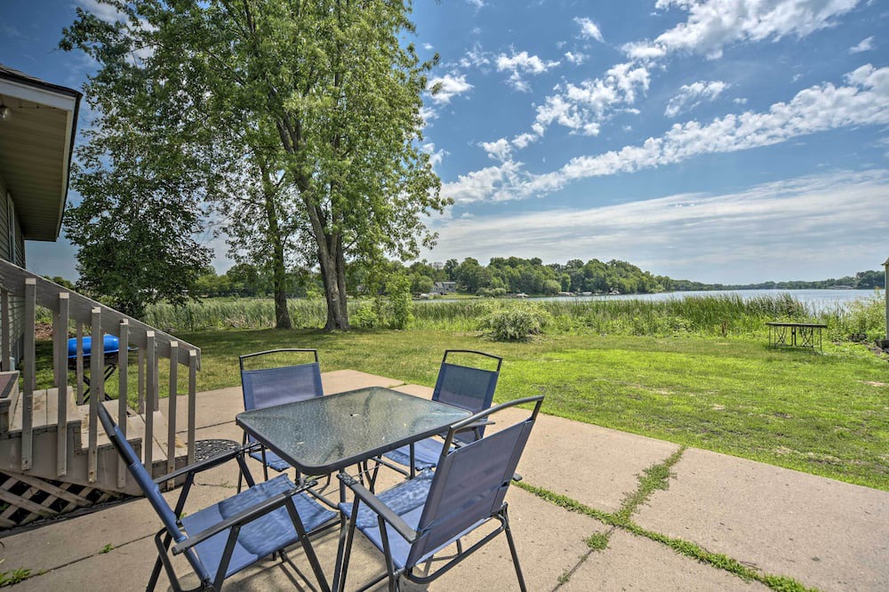 Photo of Patio Balcony in Lindstrom