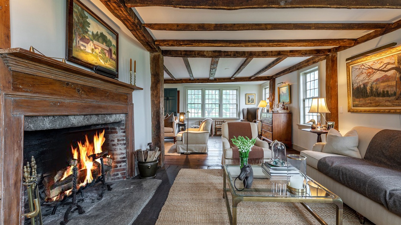 Photo of Livingroom in Litchfield