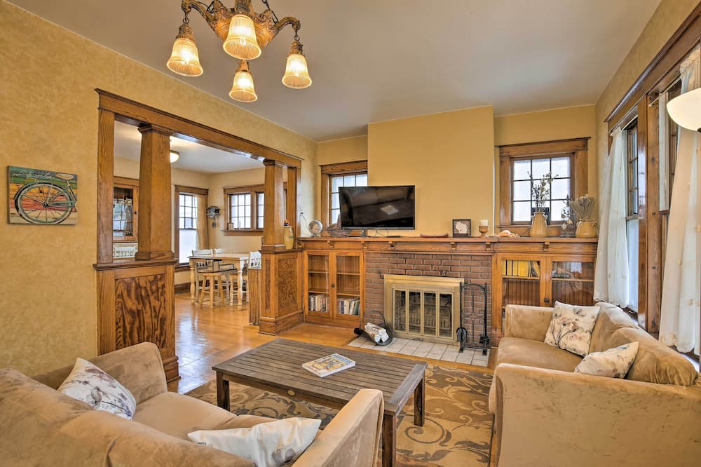 Photo of Livingroom in Eau Claire