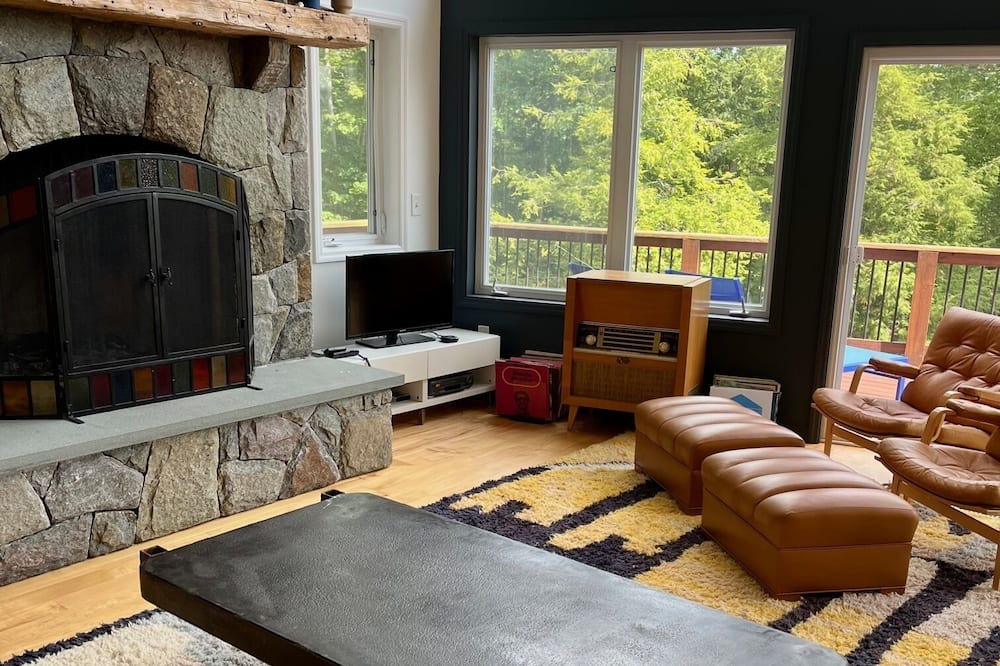 Photo of Livingroom in Hadley