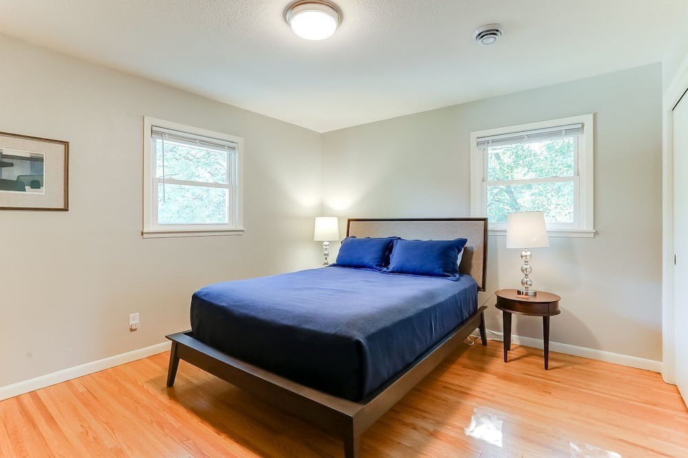 Photo of Bedroom in Merriam Park