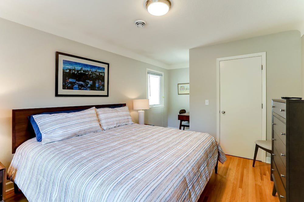 Photo of Bedroom in Merriam Park