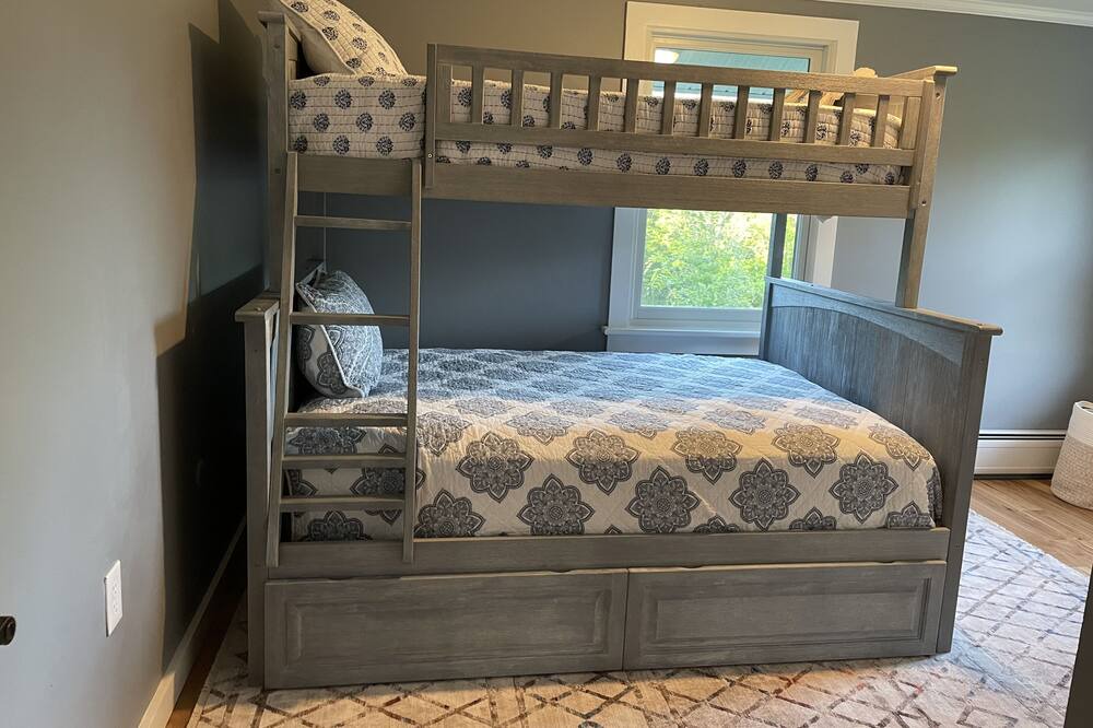 Photo of Bedroom in Hinsdale