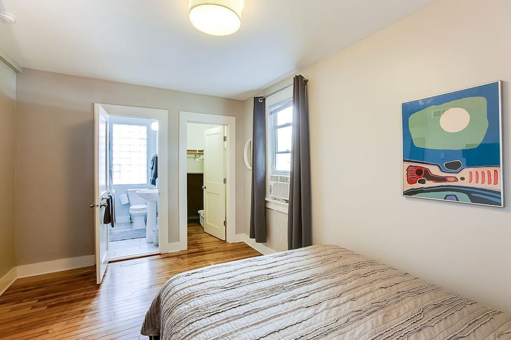 Photo of Bedroom in Merriam Park
