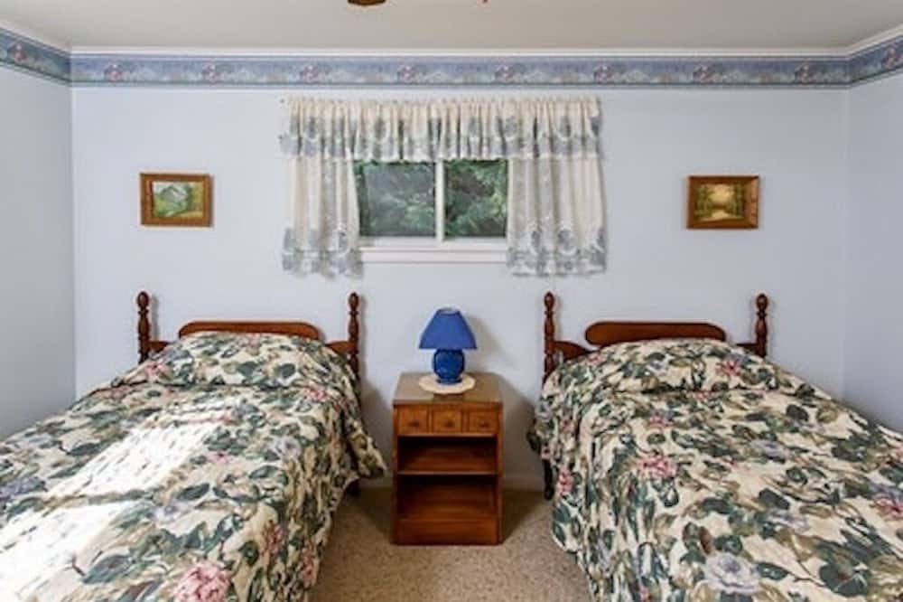 Photo of Bedroom in Egg Harbor