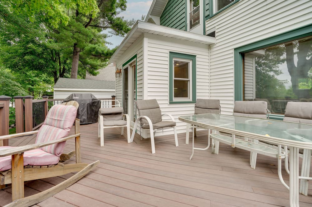 Photo of Patio Balcony in Lindstrom