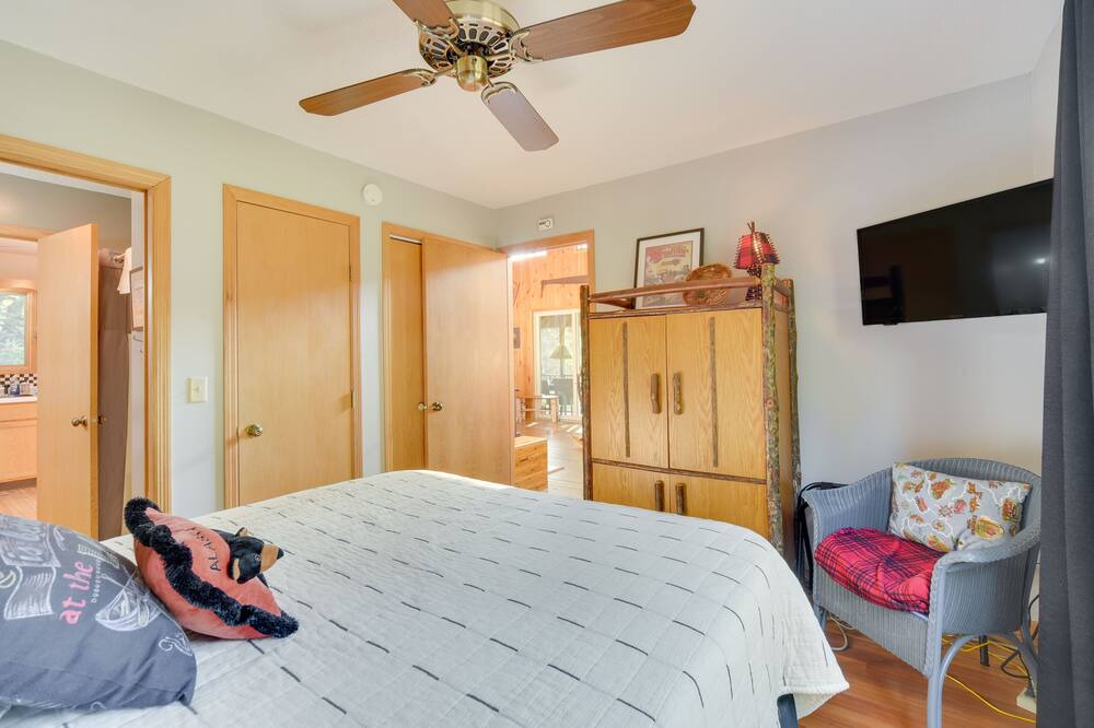 Photo of Bedroom in Markville