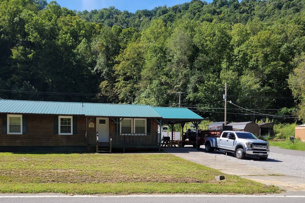 Photo of Outdoor in Newtown