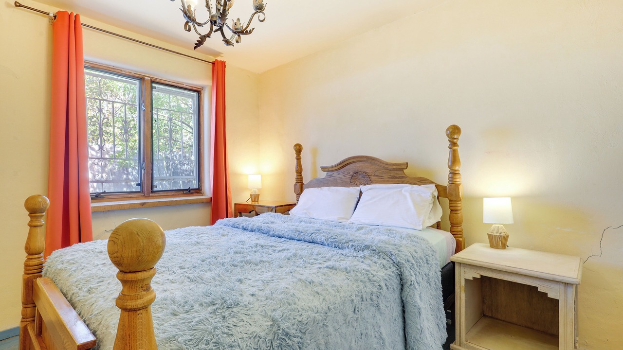 Photo of Bedroom in Santa Cruz