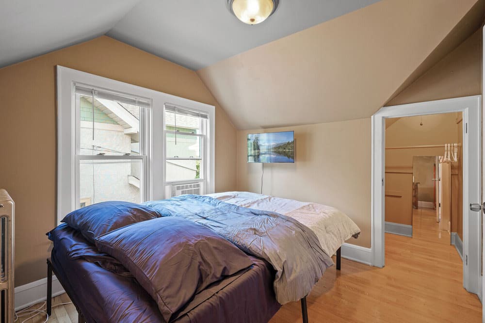 Photo of Bedroom in Powderhorn