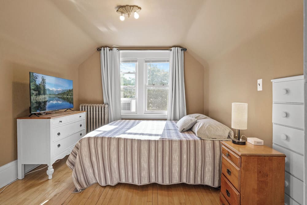 Photo of Bedroom in Powderhorn