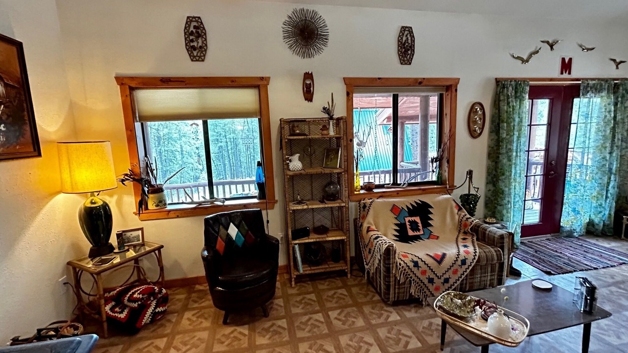 Photo of Livingroom in Jemez Springs