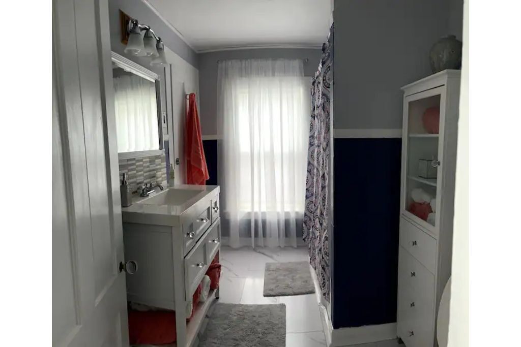 Photo of Bathroom in Newport