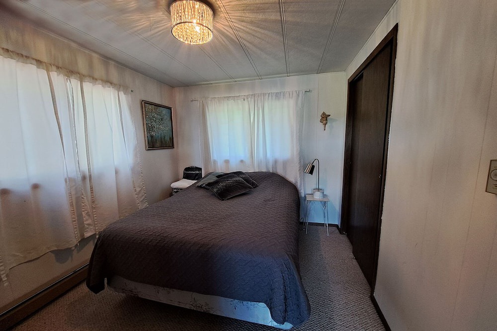 Photo of Bedroom in Lake City