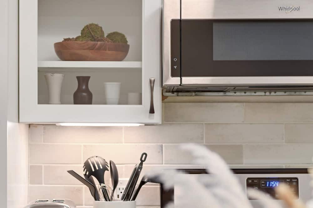 Photo of Kitchen in Lowry Hill East